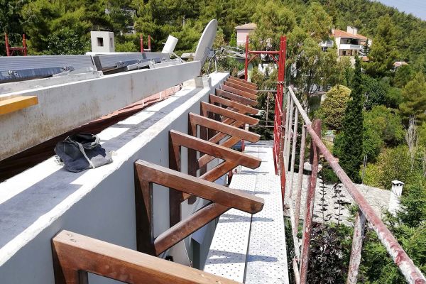 Φουρούσια σε κατοικία στον Άγιο Στέφανο Αττικής