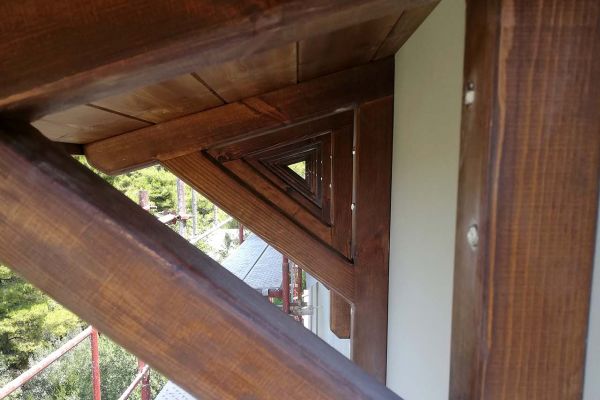 Φουρούσια σε κατοικία στον Άγιο Στέφανο Αττικής