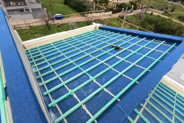 Μαύρο κεραμίδι Benders στο Πόρτο Ράφτη